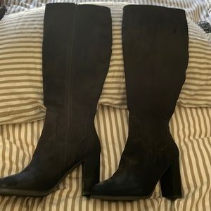 BLACK SEXY BOOTS NEVER WORN